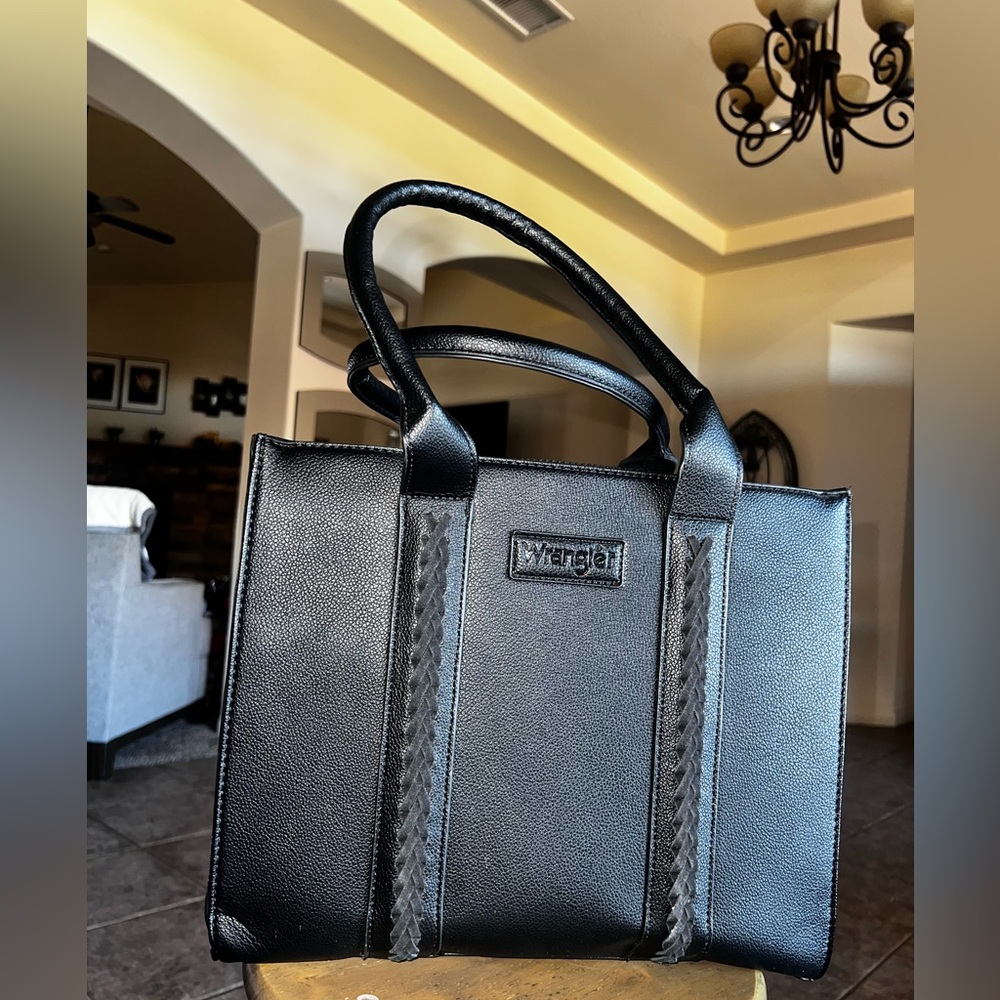 Wrangler Women’s Bag in Black